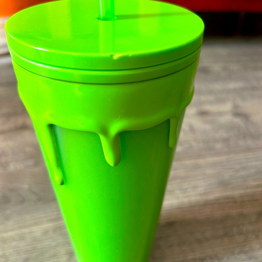 Glow in the Dark Starbucks Slime Halloween Tumbler - Picture 2 of 4